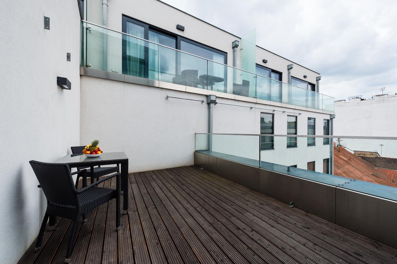 Karlin Residence By Tkc Prága Kültér fotó