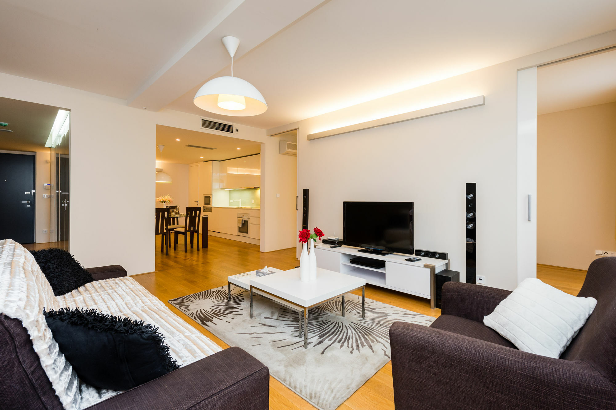 Karlin Residence By Tkc Prága Kültér fotó